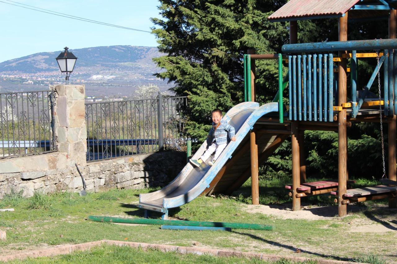 Hotel Sierra Oriente Guadarrama Exterior foto